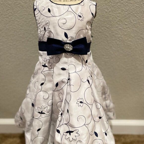 Jenny & Me White and Black Toddler Formal Dress Size 2T - Picture 1 of 7